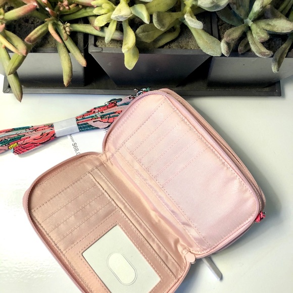 NWT, Vera Bradley All in One Crossbody - Picture 2 of 8